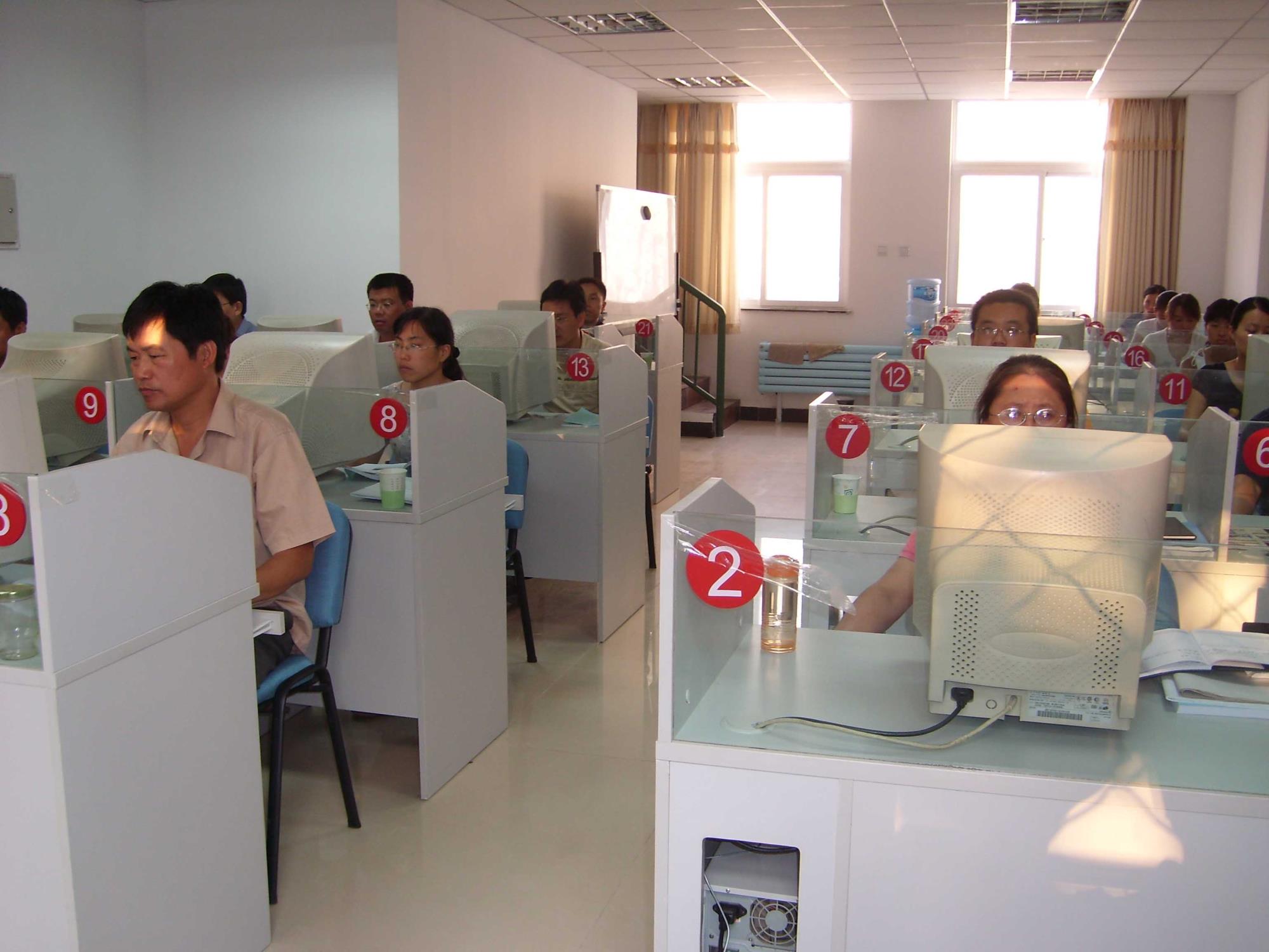 2007-10-jiaoshi.JPG 2007-10-jiaoshi.JPG